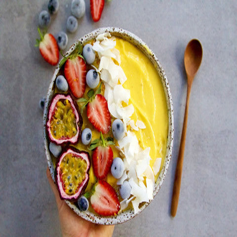 Vegan Mango Topical Smoothie Bowl
